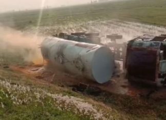 କେମିକାଲ ବୋଝେଇ ଟ୍ରକ ଓଲଟି ଲାଗିଗଲା ନିଆଁ