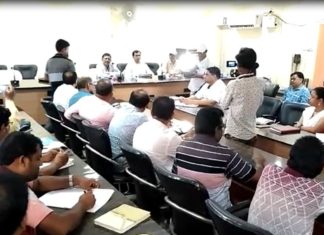 ଫନିର ମୁକାବିଲା ପାଇଁ ଜରୁରୀ ବୈଠକ