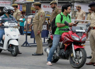 କାଲିଠୁ ନୂଆ ଟ୍ରାଫିକ ନିୟମ ଲାଗୁ, ଗାଡି ଚଳାଇଲାବେଳେ ମୋବାଇଲ ବ୍ୟବହାର କଲେ ଗଣିବେ