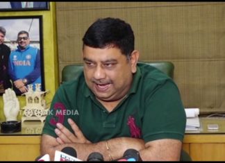 ମୁଁ କଂଗ୍ରେସରେ ଅଛି