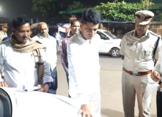 ରାତି ନପାହୁଣୁ ୫ଟି ସଚିବ ଲିଙ୍ଗରାଜ ମନ୍ଦିରରେ