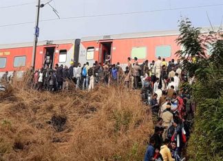 ମୁମ୍ବାଇ- ଭୁବନେଶ୍ୱର ଲୋକମାନ୍ୟ ତିଲକ ଏକ୍ସପ୍ରେସ ଲାଇନଚ୍ୟୁତ ପରେ ବଦଳିଲା ଏହି ସବୁ ଟ୍ରେନର ଗତିପଥ