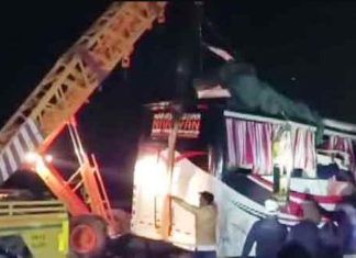 ଫିରୋଜାବାଦରେ ବଡଧରଣର ସଡକ ଦୁର୍ଘଟଣା