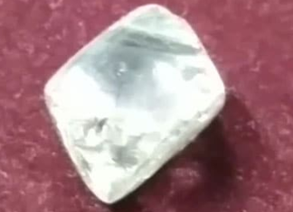 ମିଳିଲା ୫୦ଲକ୍ଷ ଟଙ୍କାର ହୀରା