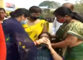 ନ୍ୟାୟ ପାଇଁ ଥାନାର ଦ୍ୱାରସ୍ଥ ହେଲେ ପରିବାର ଲୋକେ