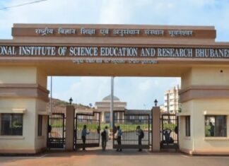 ଛାତରୁ ଡେଇଁ ଛାତ୍ରୀଙ୍କ ମୃତ୍ୟୁ