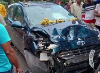 କଳ୍ପନା ଛକରେ ଚଢିଗଲା ଚଳନ୍ତା କାର୍