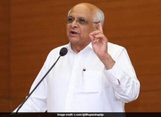 ଗୁଜୁରାଟରେ ମୁଖ୍ୟମନ୍ତ୍ରୀ ଭୂପେନ୍ଦ୍ର ପଟେଲଙ୍କୁ ଛାଡ଼ି ସମସ୍ତ ମନ୍ତ୍ରୀ ଦେଲେ ଇସ୍ତଫା