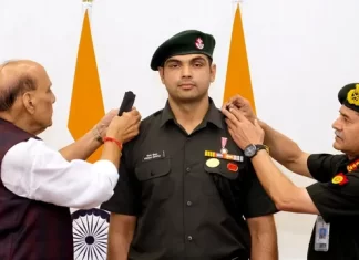 ଲେଫ୍ଟନାଣ୍ଟ କର୍ଣ୍ଣେଲ ହେଲେ ଜାଭେଲିନ ଖେଳାଳି ନୀରଜ ଚୋପ୍ରା