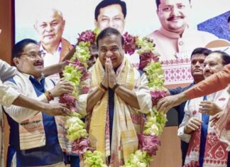 ଦ୍ୱିତୀୟ ଥର ପାଇଁ ମୁଖ୍ୟମନ୍ତ୍ରୀ ଭାବେ ଶପଥ ନେଲେ ହିମନ୍ତ ବିଶ୍ୱଶର୍ମା