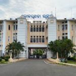 ପ୍ରଶାସନିକସ୍ତରରେ ଅଦଳବଦଳ :୩ ବିଭାଗ ଦାୟିତ୍ୱରେ ରହିବେ ଆଇଏଏସ୍ ସୁରେଶ ବଶିଷ୍ଠ