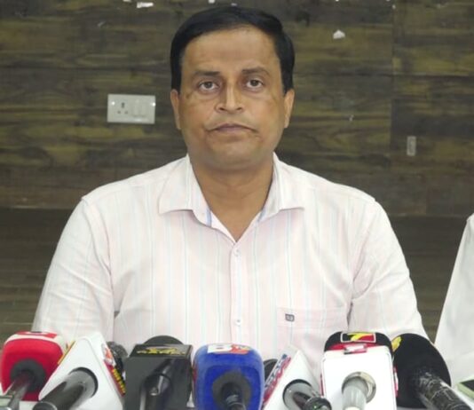 ବବି ଦାସ , ଡିଏସ୍ କୁଟ୍ଟେ ଏବଂ ଆଶିଷ ସିଂଙ୍କ ଉପରେ ତୁରନ୍ତ କାର୍ଯ୍ୟାନୁଷ୍ଠାନ ଦାବି କଲେ ସୂଚନାକର୍ମୀ