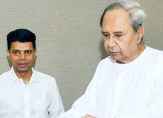 ହେଲିକପ୍ଟର ଗସ୍ତ ମାମଲାରେ ଜବାବ ଦାଖଲ କଲେ ନବୀନ-ପାଣ୍ଡିଆନ