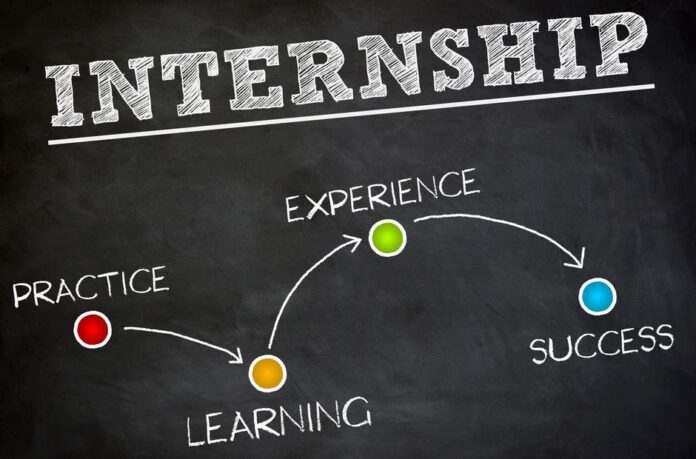 career-center-internships-tile