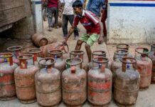ଓଡ଼ିଶାରେ LPG ଅବୈଧ ମହଜୁଦ ଉପରେ ଚଢ଼ାଉ