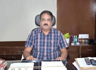 ପାଠ୍ୟପୁସ୍ତକ ତ୍ରୁଟି ମାମଲା: ମନୋଜ ପାଢୀଙ୍କୁ ସର୍ତ୍ତମୂଳକ ଜାମିନ