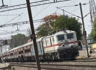 ମହାନନ୍ଦ ଏକ୍ସପ୍ରେସ ଲାଇନଚ୍ୟୁତ, ଟଳିଲା ବଡ଼ ଟ୍ରେନ୍ ଦୁର୍ଘଟଣା