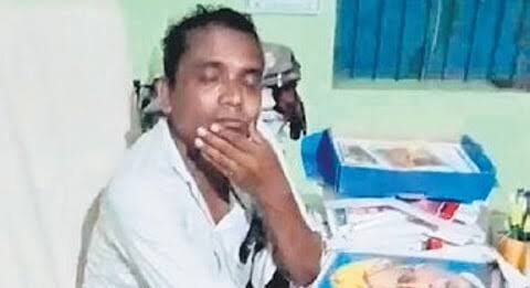 ମଦ୍ୟପାନ କରି ଛାତ୍ରଛାତ୍ରୀଙ୍କୁ କ୍ଲାସରୁମରେ ବନ୍ଦ କଲେ ପ୍ରଧାନ ଶିକ୍ଷକ