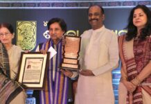 ଶାରଳା ପୁରସ୍କାରରେ ସମ୍ମାନିତ ହେଲେ କବି ଆଶୁତୋଷ ପରିଡ଼ା