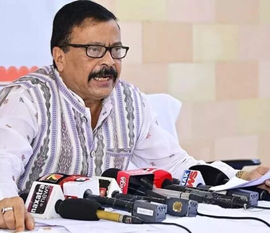 ସମ୍ଭାବ୍ୟ ବାତ୍ୟାର ମୁକାବିଲା ପାଇଁ ସମସ୍ତ ସରକାରୀ ଅଧିକାରୀ ଓ କର୍ମଚାରୀଙ୍କ ଛୁଟି ବାତିଲକଲେ ରାଜ୍ୟ ସରକାର